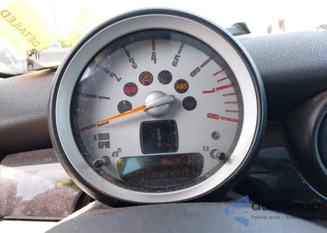 2009 Mini Cooper S Clubman z USA, uszkodzony, nr VIN WMWMM33599TP90440